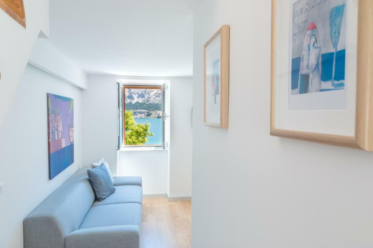 Seaview Apartments Baska Bagian luar foto
