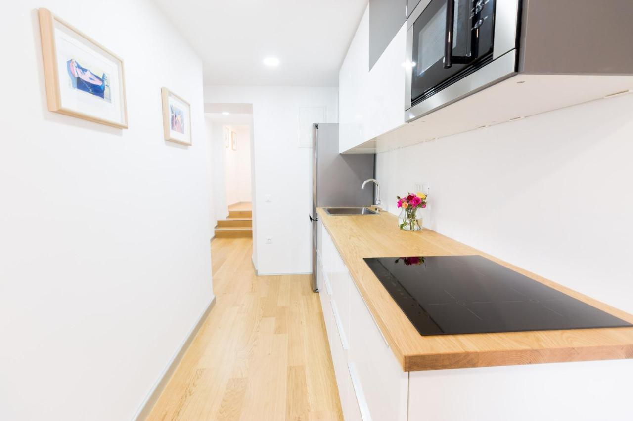 Seaview Apartments Baska Bagian luar foto