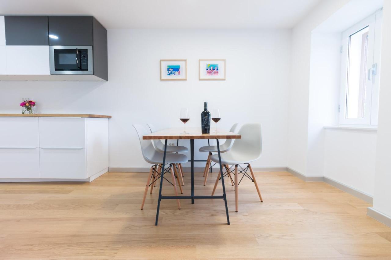 Seaview Apartments Baska Bagian luar foto